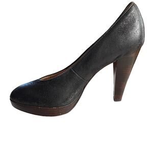 FRYE Harlow Pump Size 6.5 Black Leather